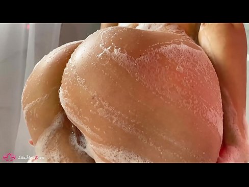 ❤️ Brunette Anapiga Pussy kwa Pussy kwa Vibrator hadi Orgasm kali katika Shower Pono ya kupendeza ❌️